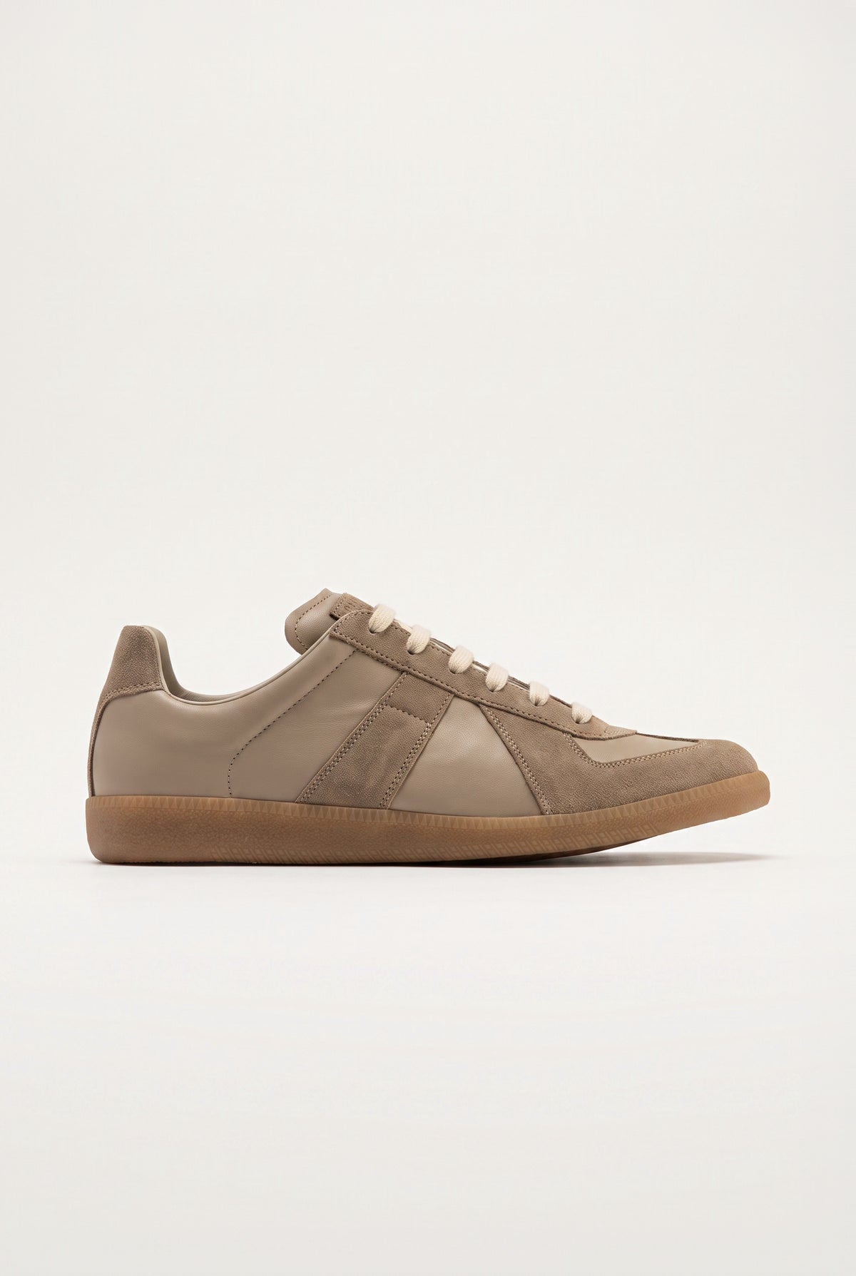 Anselmo Trainer Walnut Side