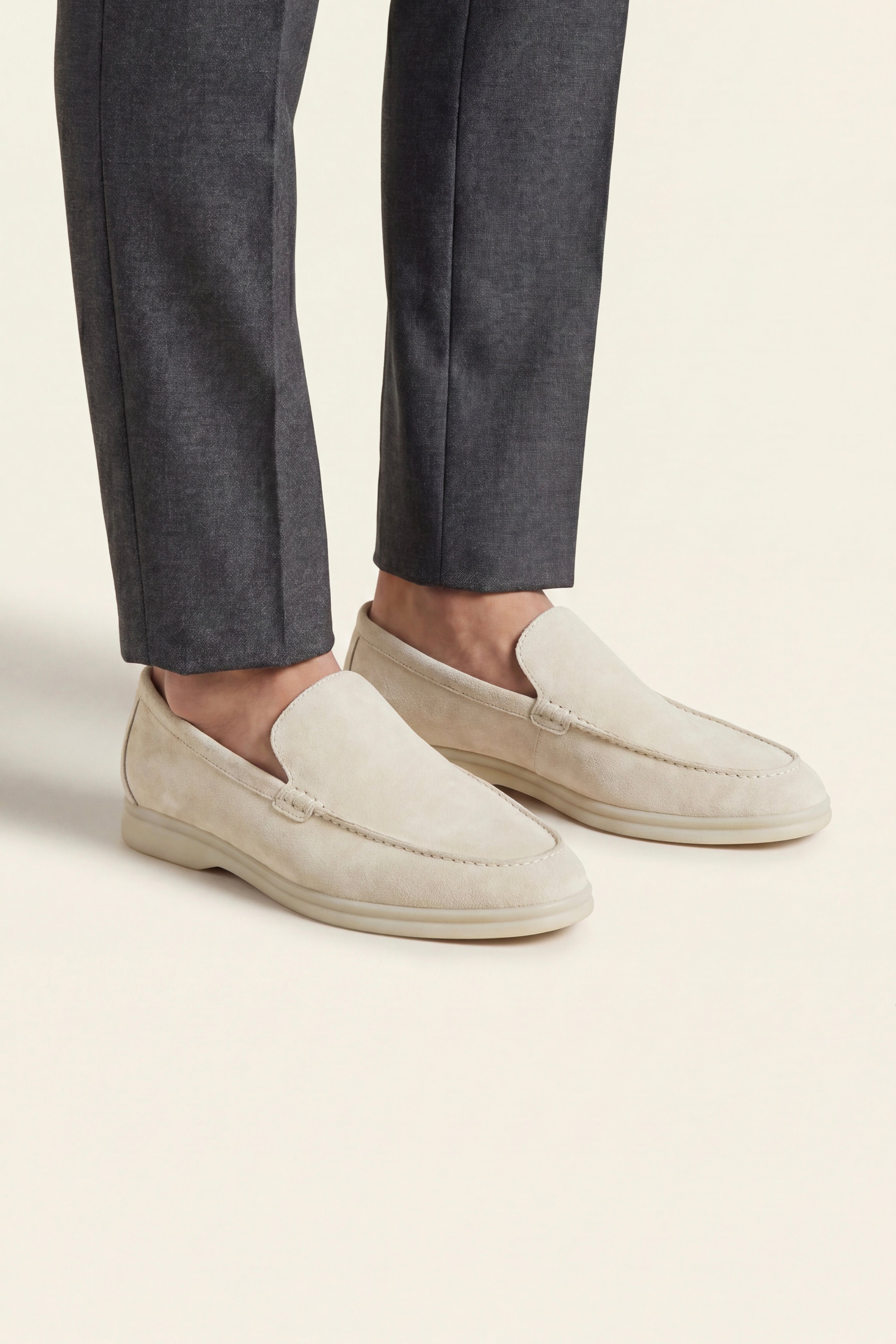 Leonis Suede Loafers Cream