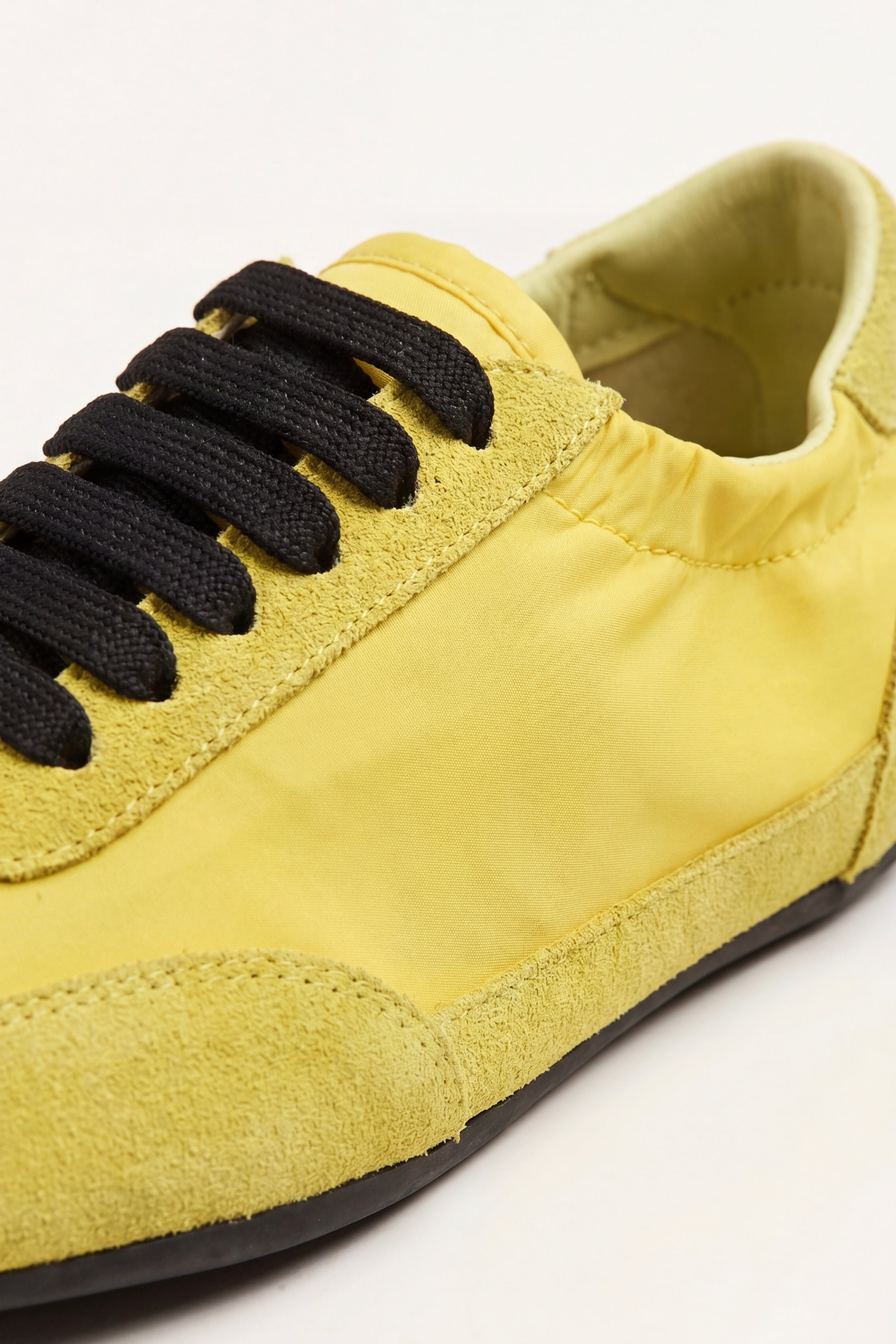 Averno Low Sneakers Yellow