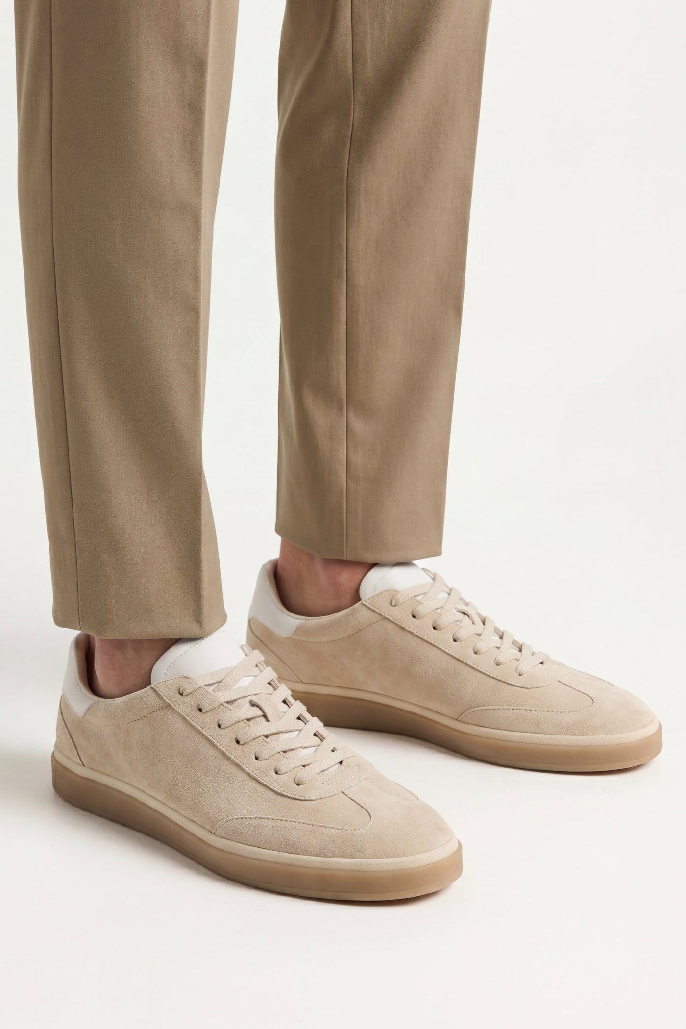 The Milohnic Set — Lucca Summer Walk Sneaker Beige