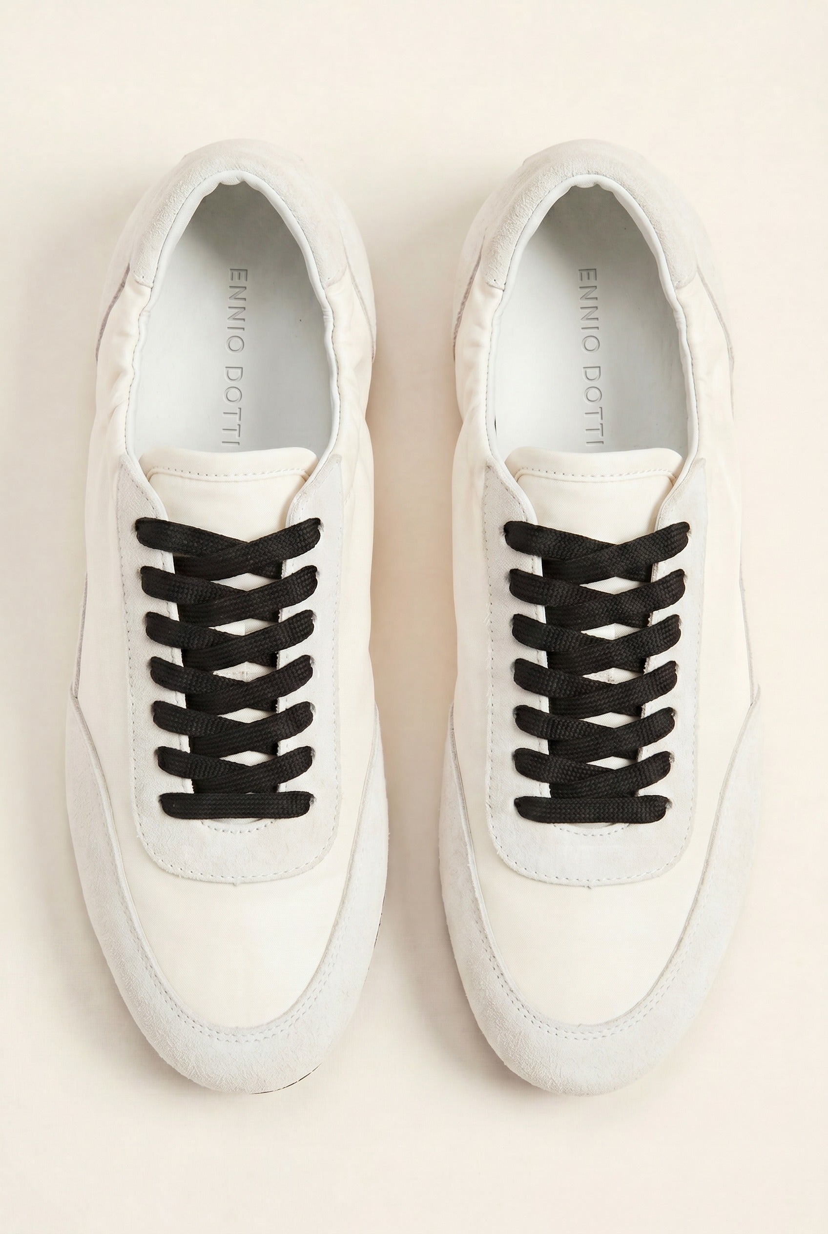 Averno Low Sneakers Off White