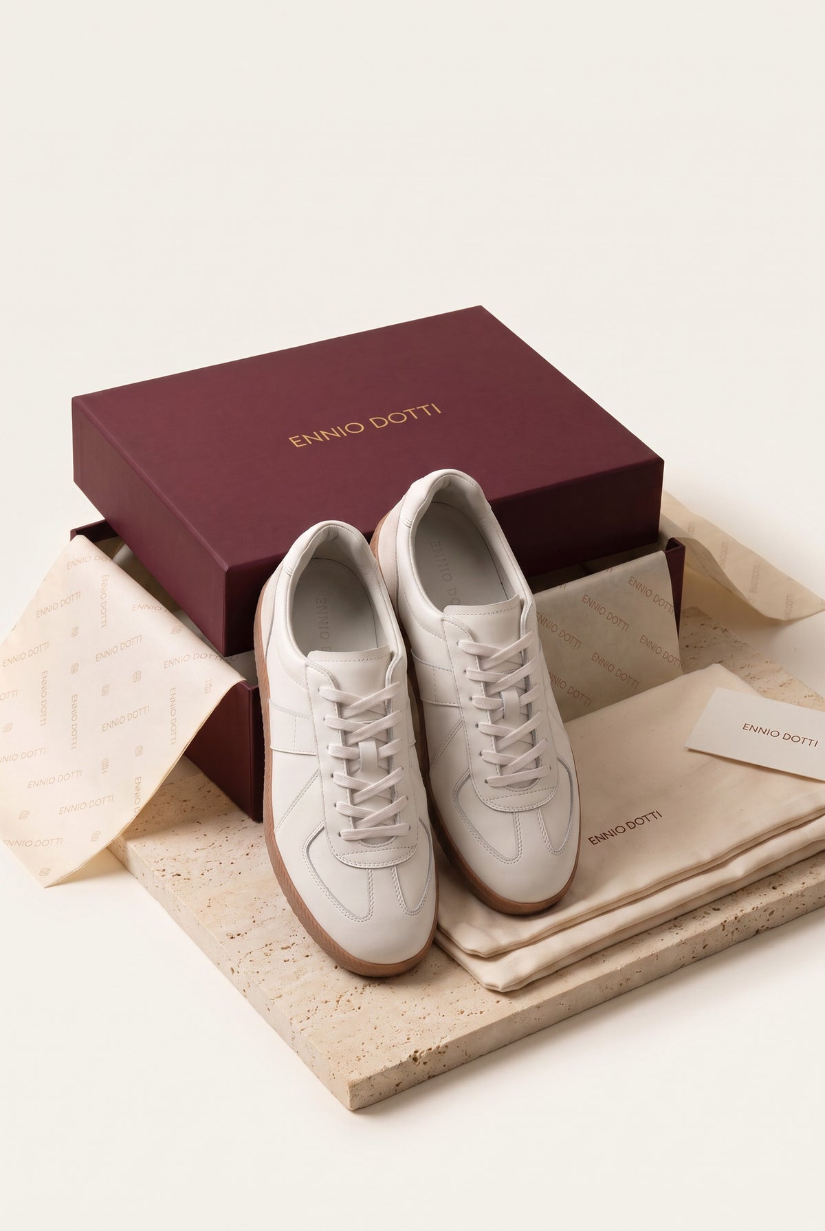 Anselmo Trainer White Box