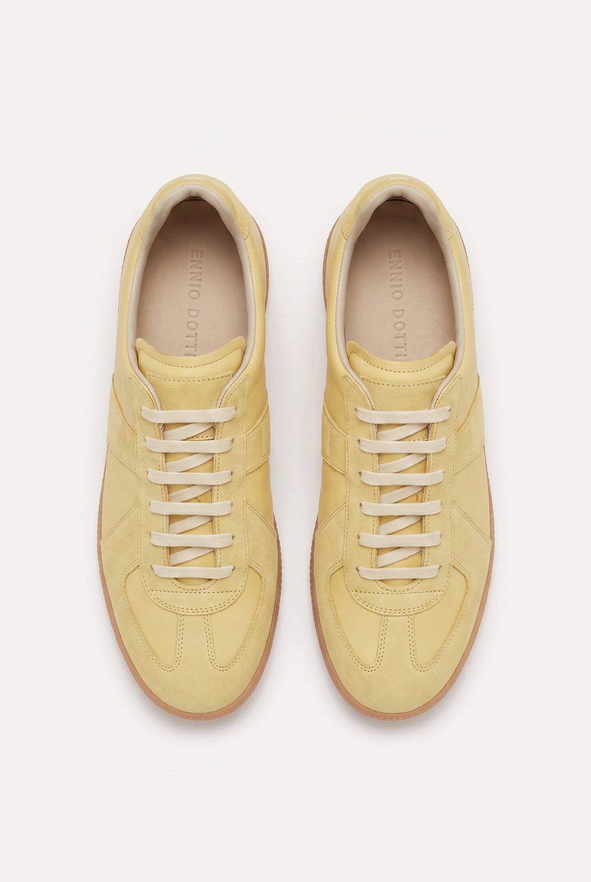 Anselmo Trainer Butter Top