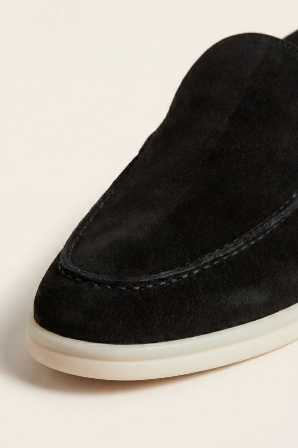 Leonis Suede Loafers Black