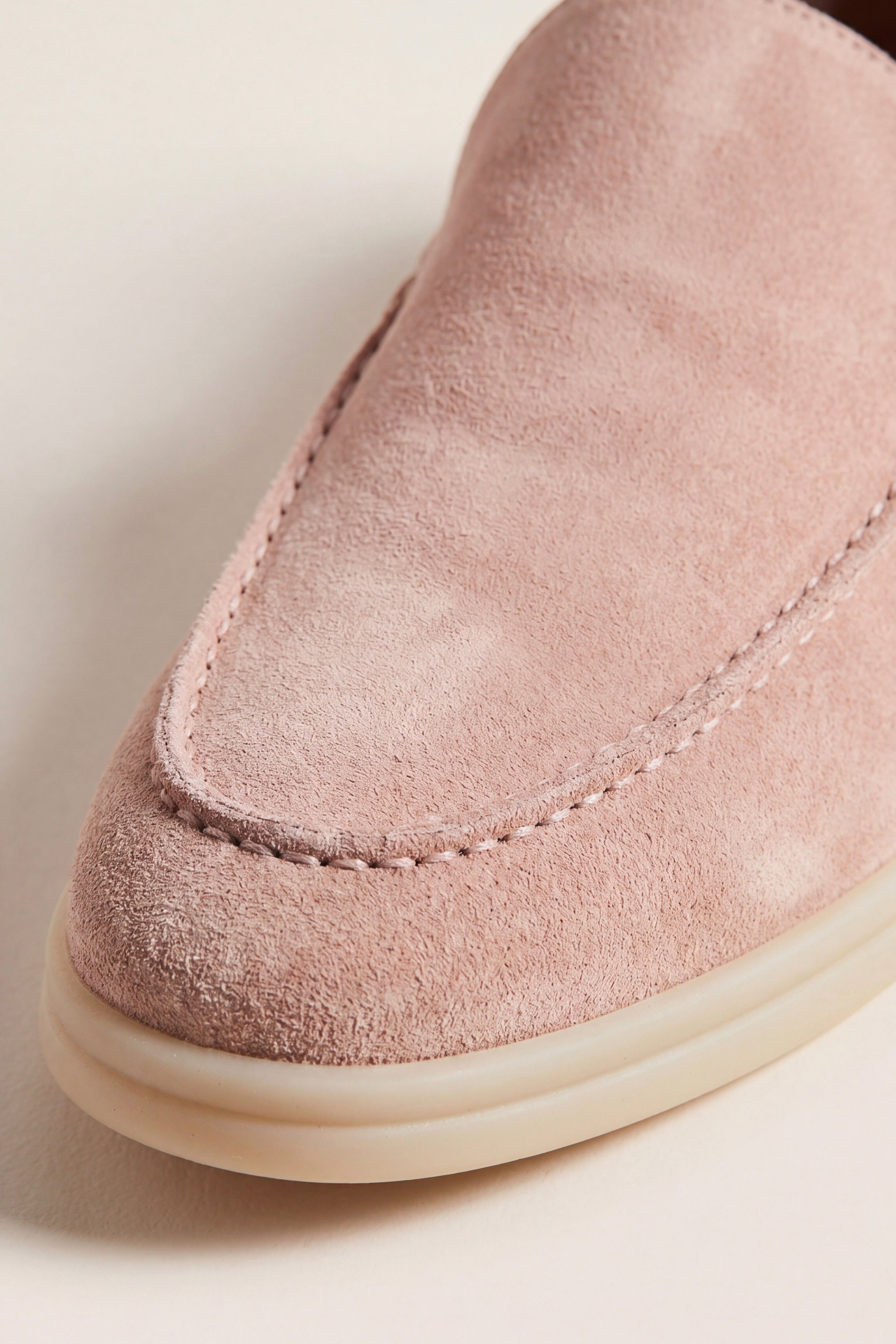 Leonis Suede Loafers Pink