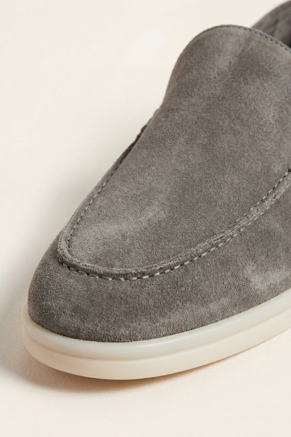 Leonis Suede Loafers Taupe Grey
