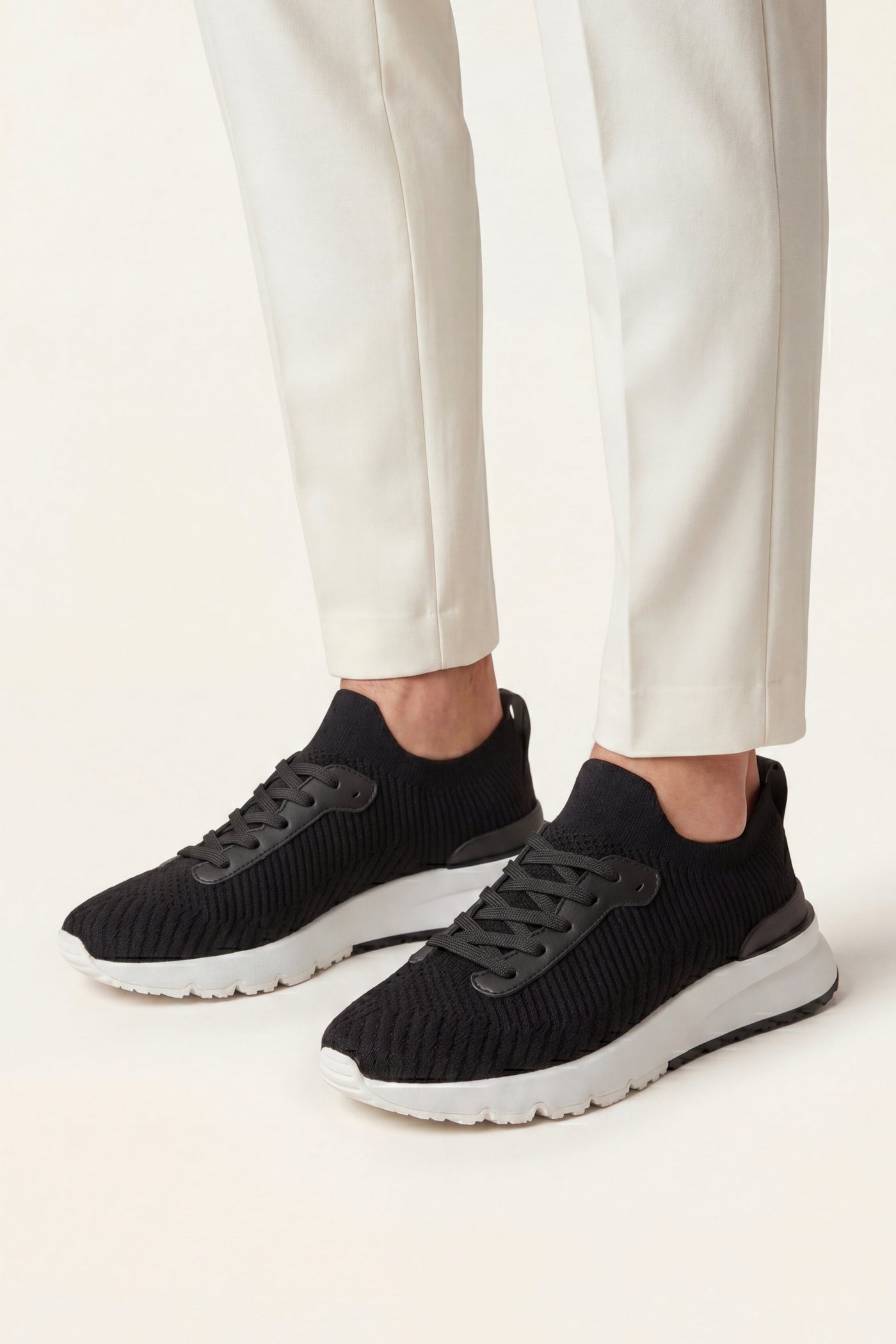 The Cannigione Set — Avelino Mesh Runner Black