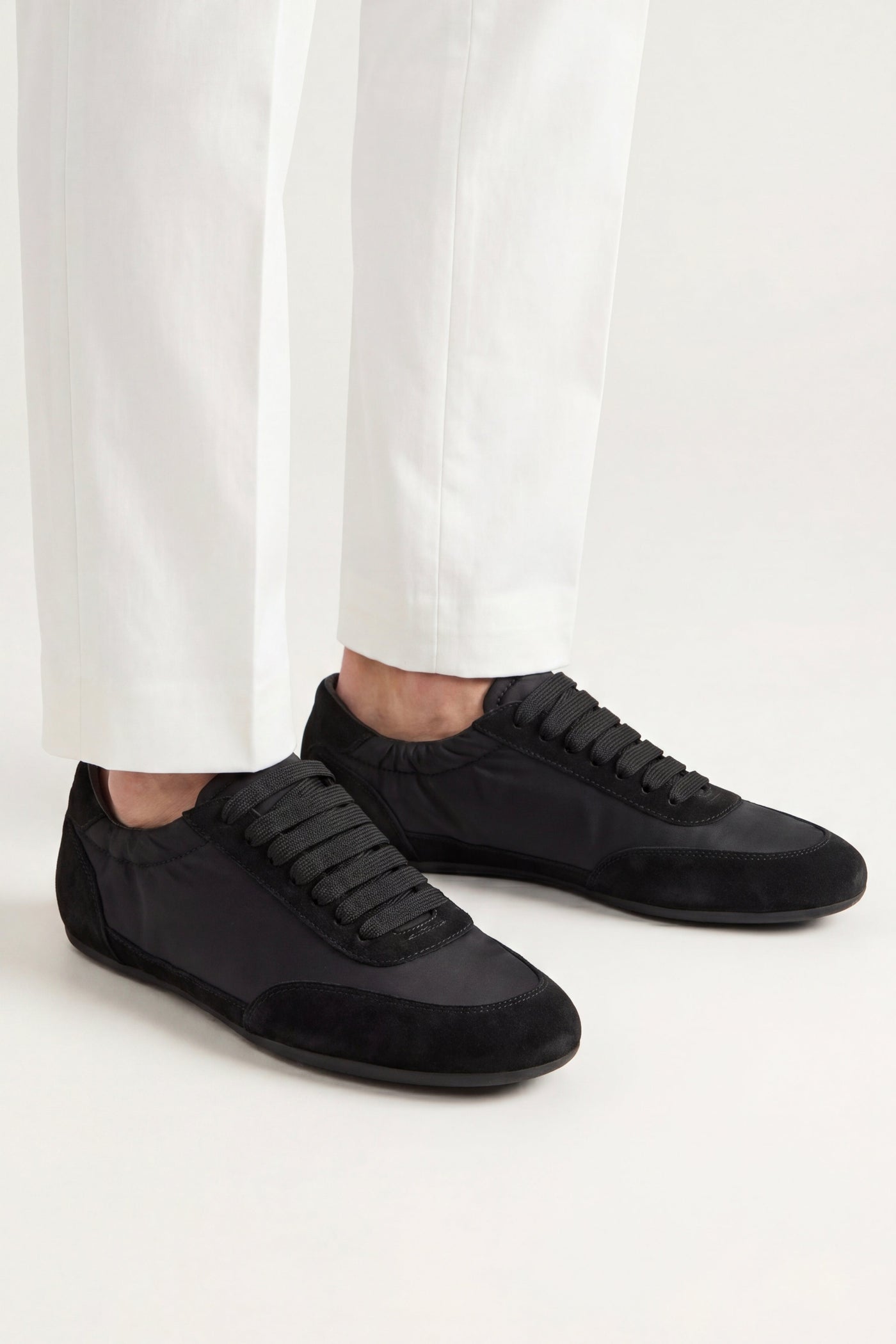 The Nervi Set — Averno Low Sneakers Black