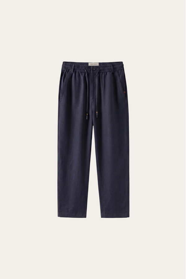The Isolabona Set — Monteria Stretch Linen Trouser Navy (flat)