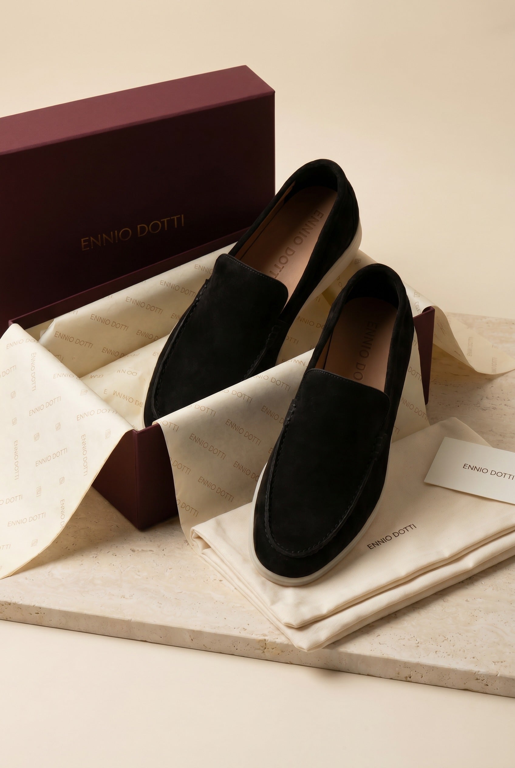 Leonis Suede Loafers Black