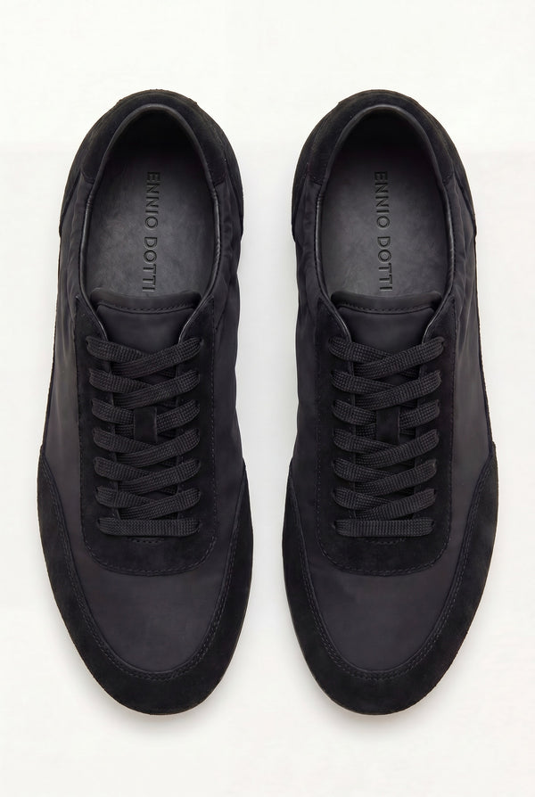 Averno Low Sneakers Black